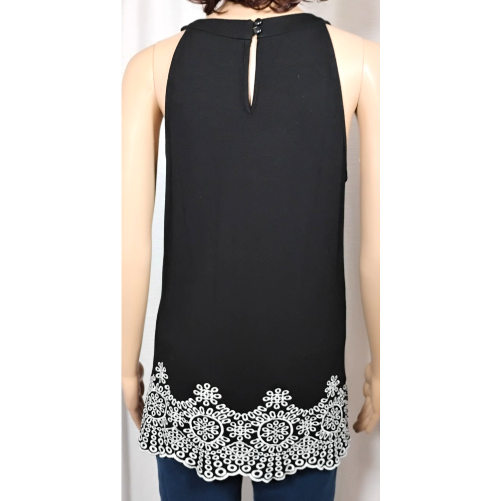 Adrianna Papell Sleeveless Blouse Embroidered Hem Stretch Longline Minimalist S - Picture 3 of 13